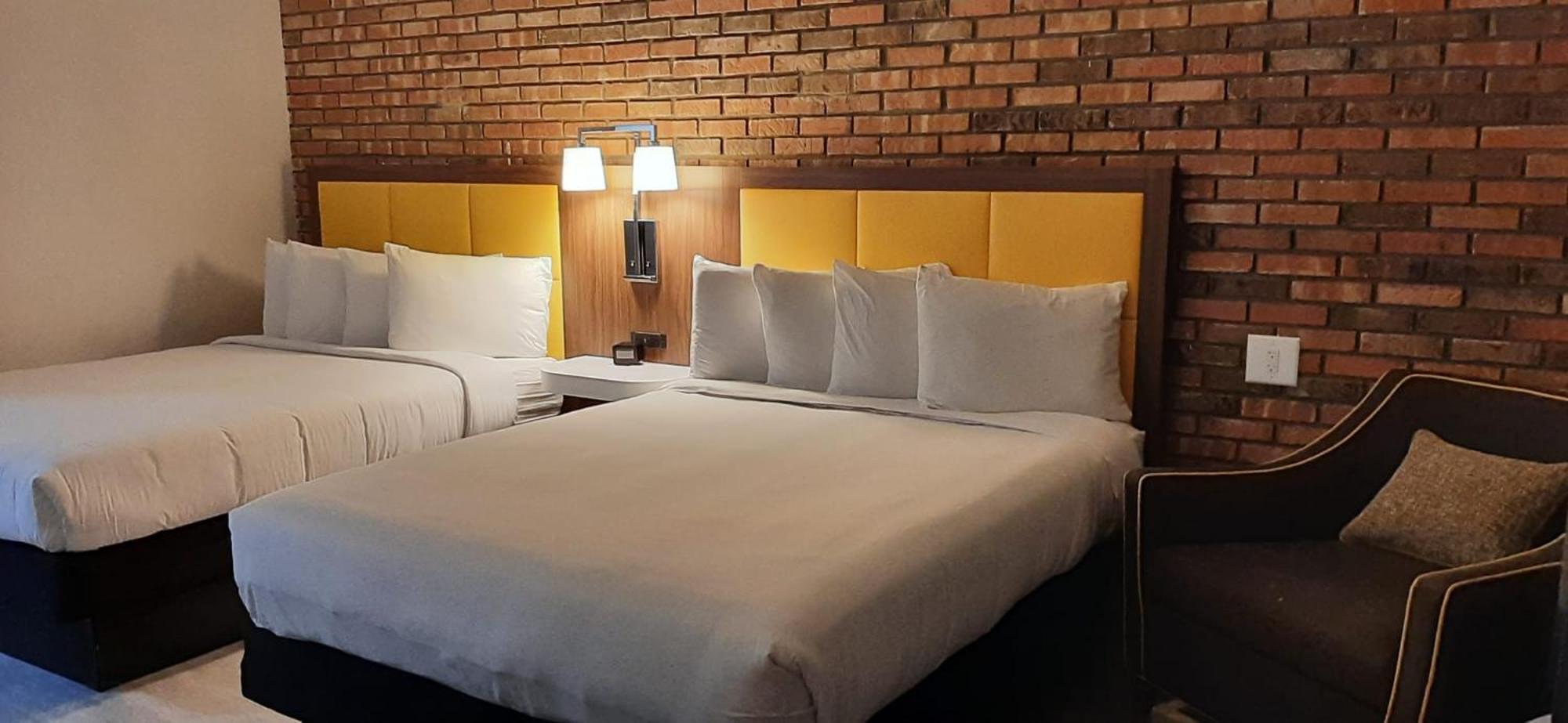 Penn Lodge Hotel & Suites Philadelphia - Bensalem Exteriör bild