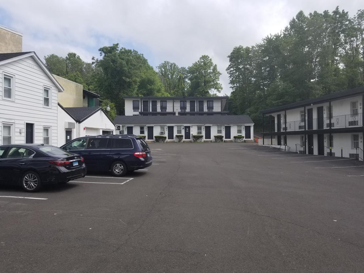 Penn Lodge Hotel & Suites Philadelphia - Bensalem Exteriör bild